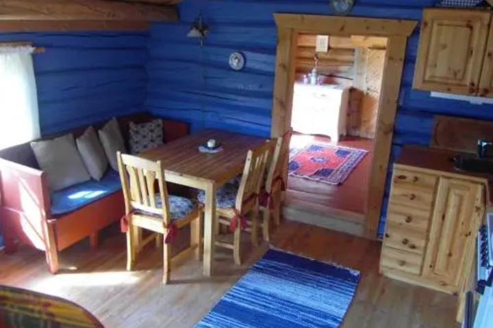 Room 3 of 39