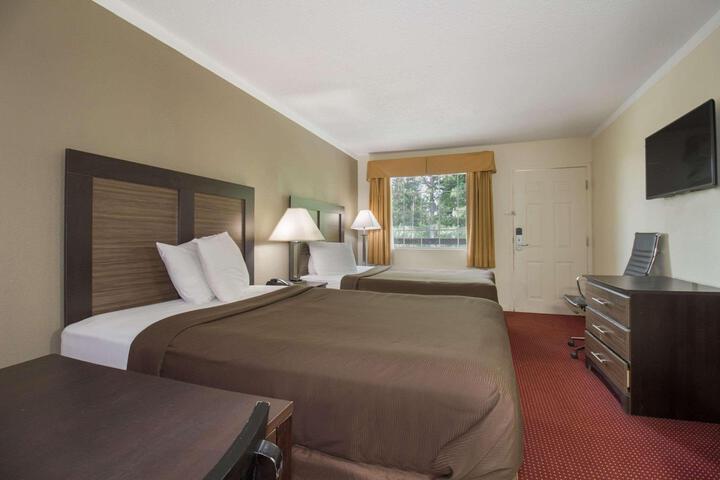1 Double Bed Efficiency (7 of 8)