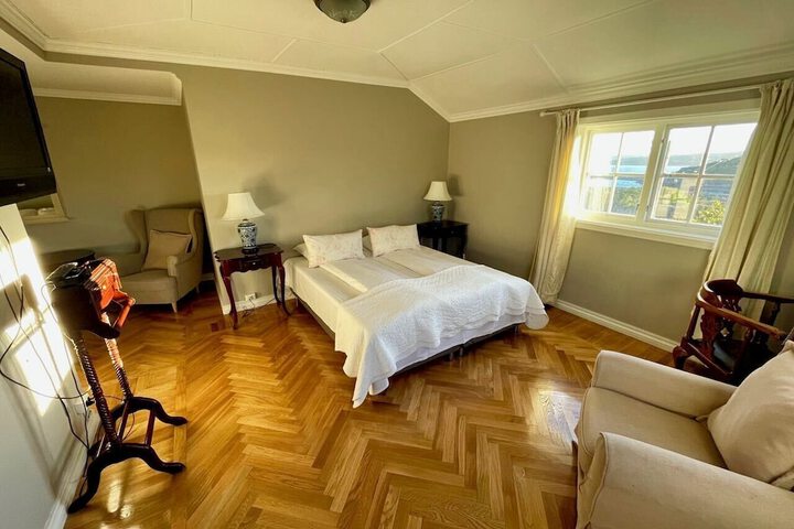 Room 34 of 135