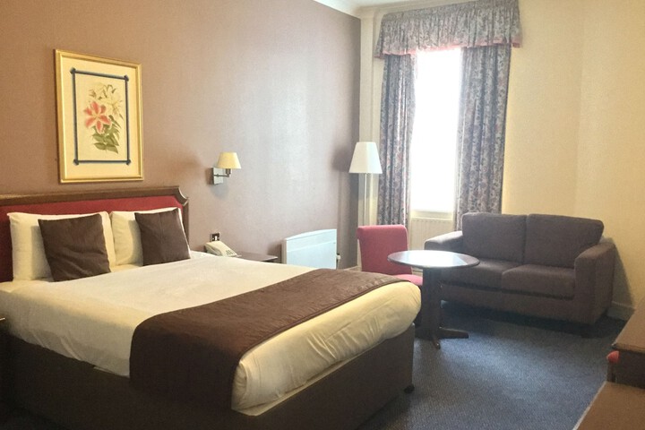 Room 12 of 48
