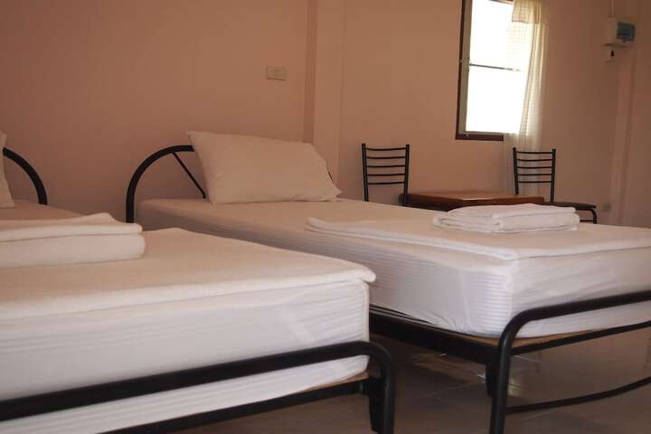 Room 4 of 51