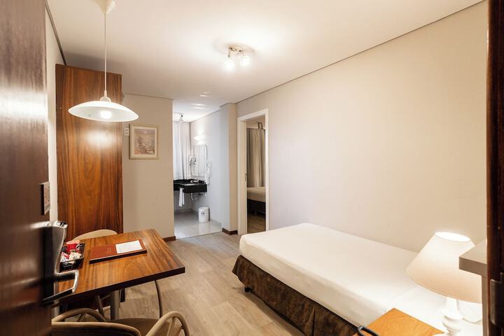 Room 27 of 135
