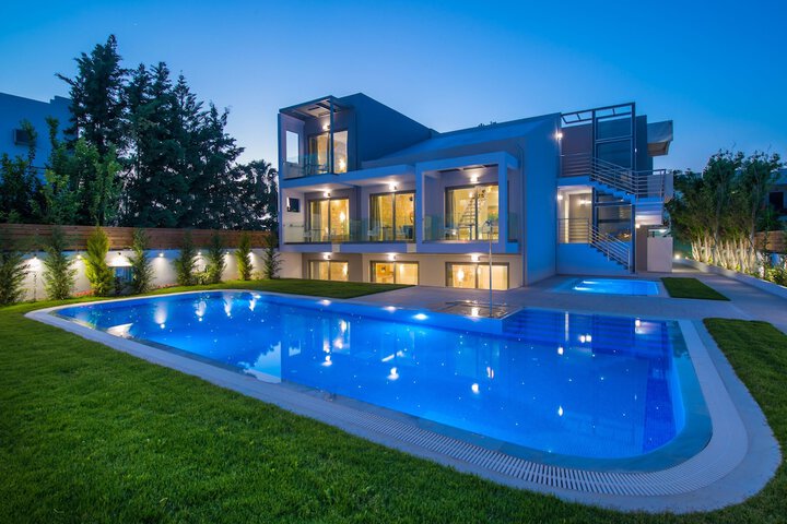 Pool 50 of 71