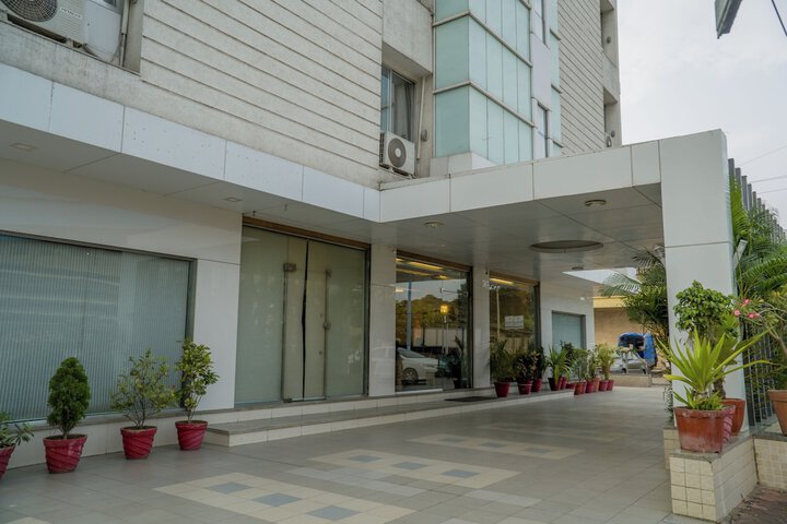 Hotel 73 of 86