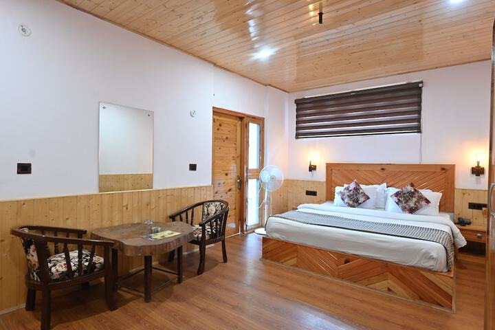 Room 16 of 39
