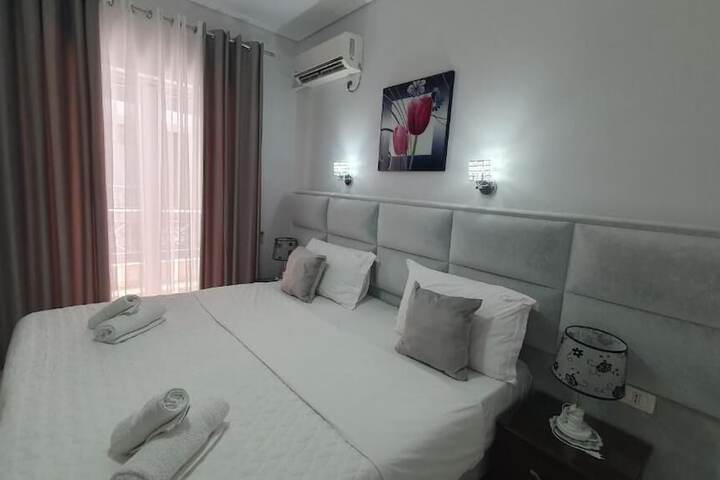 Room 31 of 106