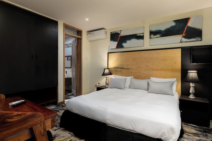 Room 19 of 59