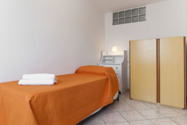 Room 71 of 73