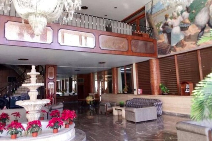 Lobby Photos