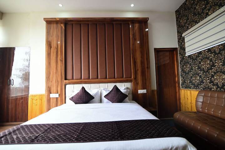 Room 29 of 42