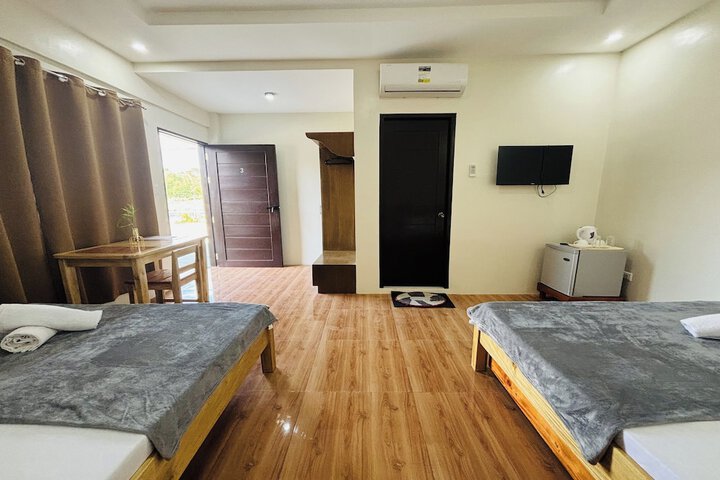 Room 5 of 34