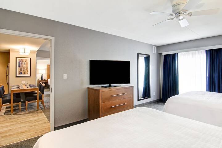 Room 6 of 60