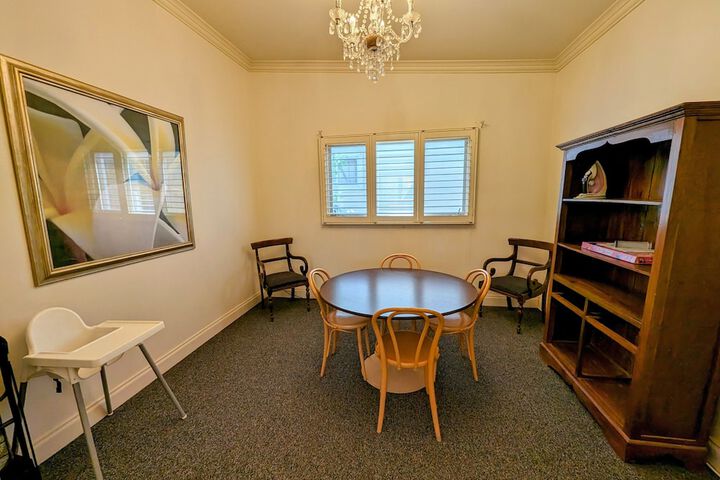 Room 17 of 39