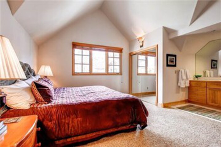 Room 26 of 29