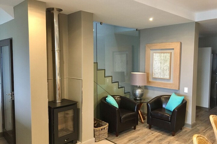 Room 10 of 29