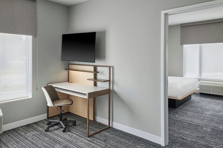 Room 21 of 43