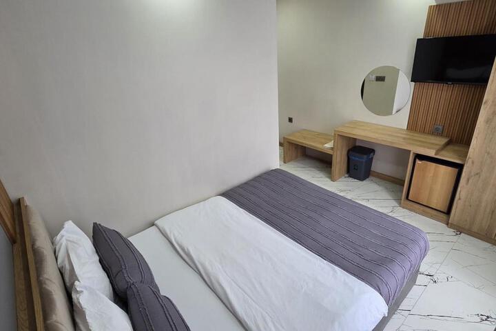 Room 36 of 113