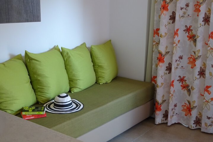 Room 2 of 51