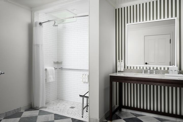 Bathroom shower