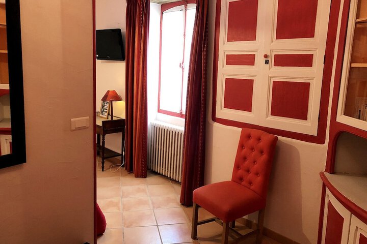 Room 14 of 21