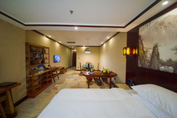 Room 18 of 29