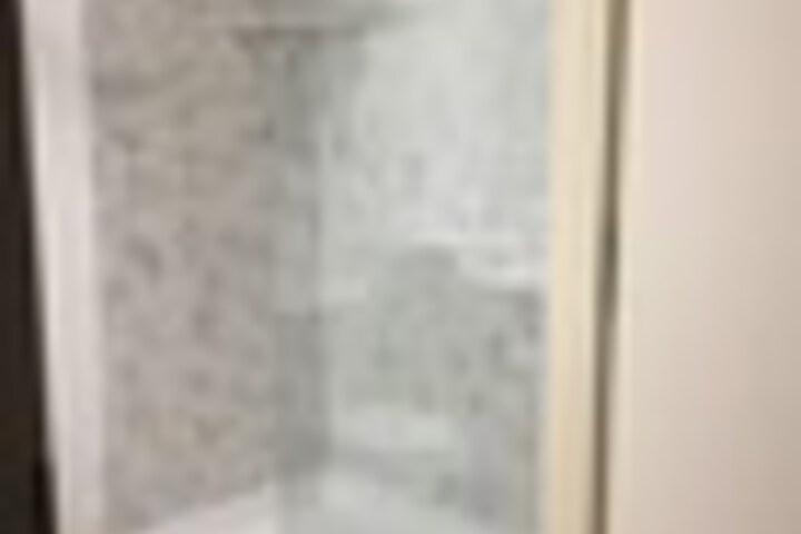 Room 251 of 297