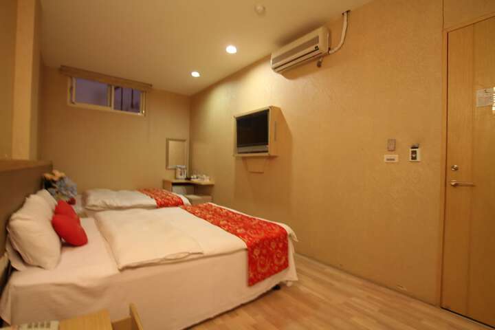 Room 43 of 115