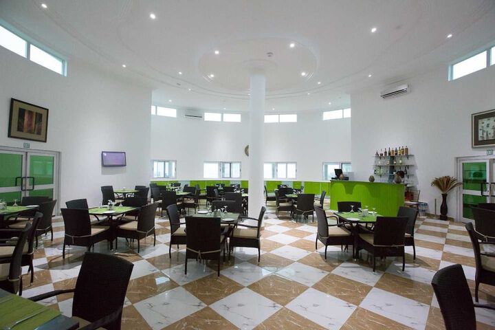 Dining Photos