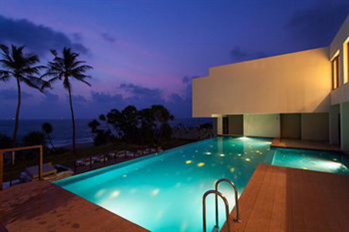 Pool 32 of 42