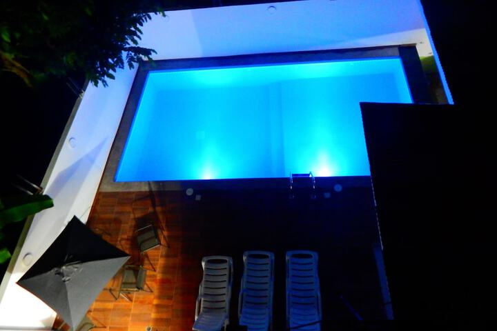 Pool 28 of 44