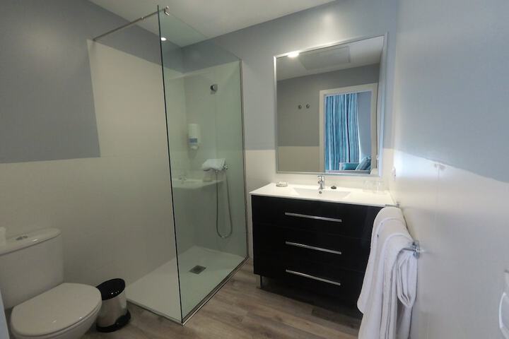 Room 16 of 26