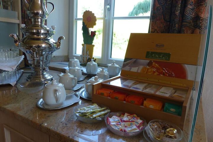 Breakfast/Coffee Service 32 of 64