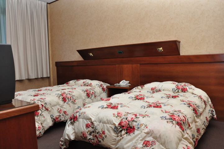 Room 6 of 47