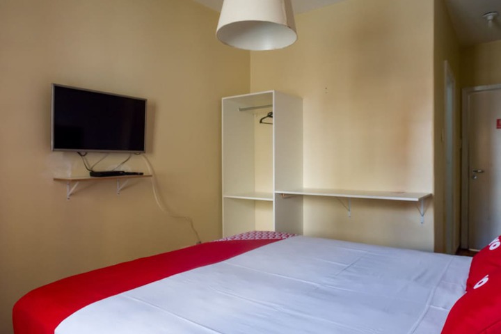 Room 3 of 59