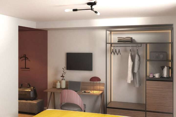 Room 16 of 48