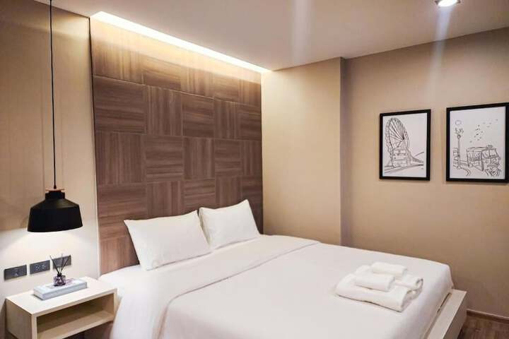 Room 9 of 22