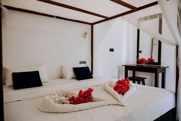 Room 4 of 31