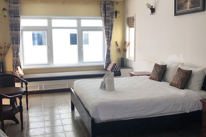Room 4 of 62