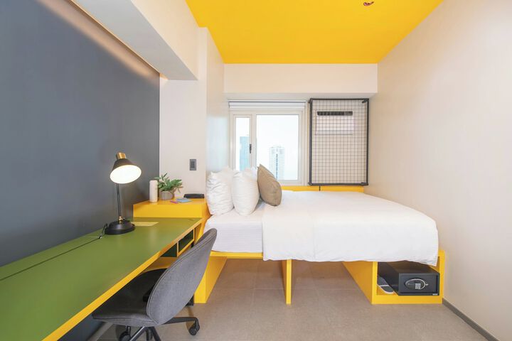 Room 16 of 63