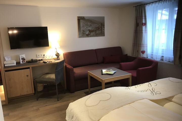 Room 34 of 66