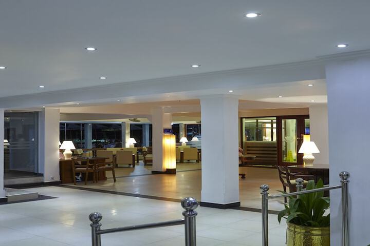 Guest Lobby