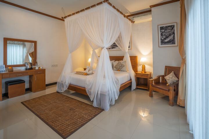 Room 10 of 53
