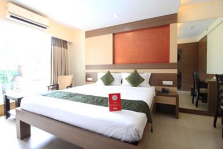 Room 4 of 25