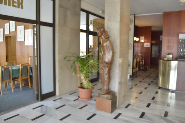Hotel 2 of 59