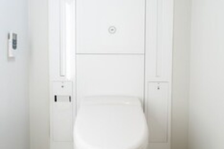 Room 2 of 51
