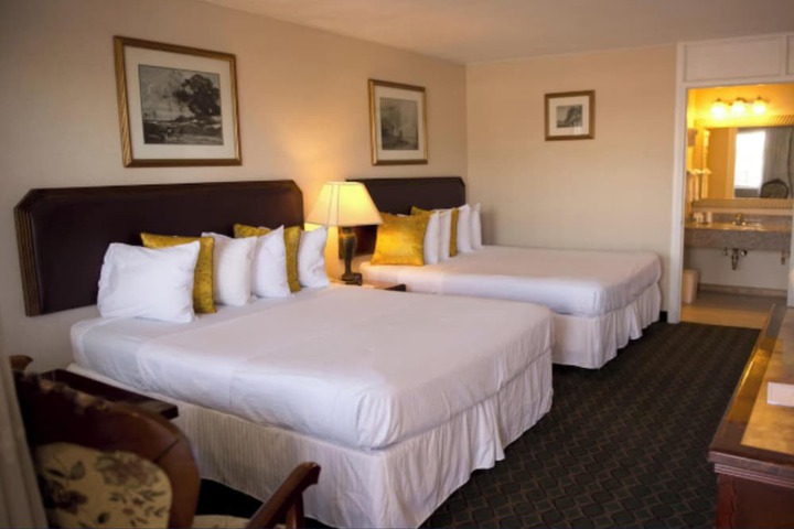 Room 15 of 28