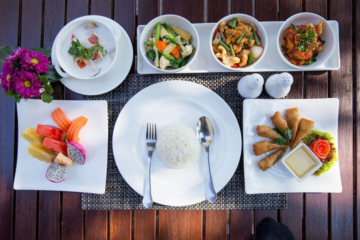 Dining 34 of 62