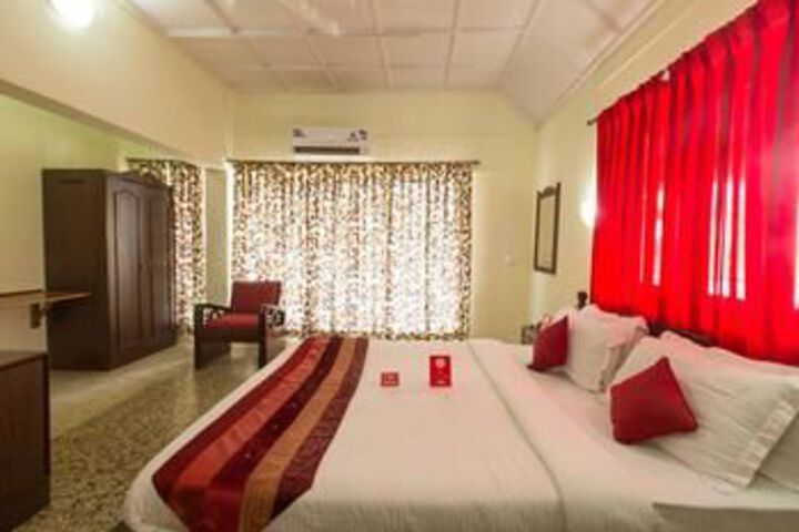 Room 13 of 22