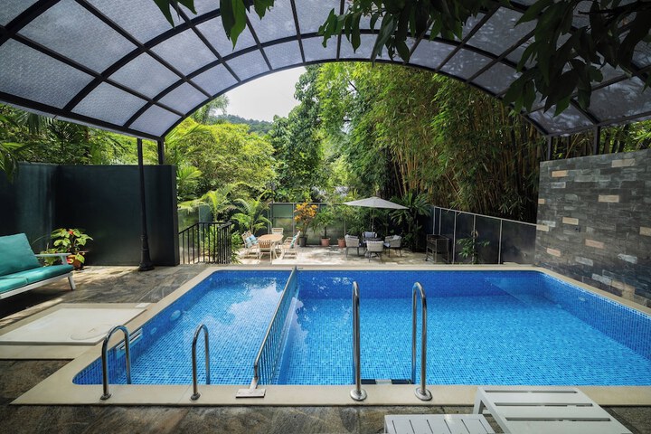 Pool 25 of 58