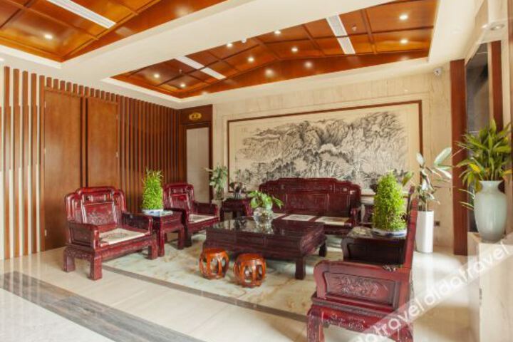 Hotel Interior 10 of 19